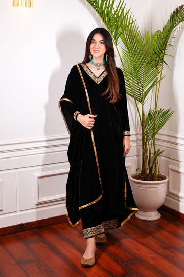 Shahi Siyah Velvet Embroidered Suit Set
