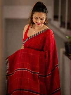 Sindoori Rekha Red Checked Traditional Saree for Women