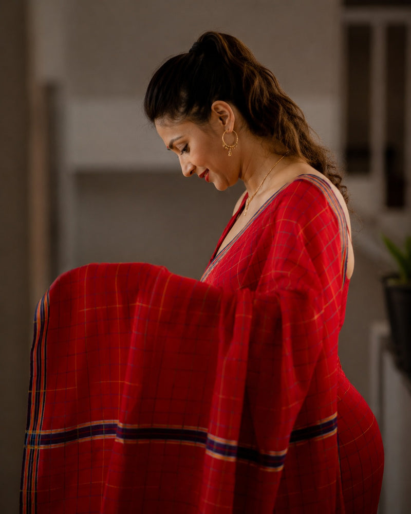 Sindoori Rekha Red Checked Traditional Saree for Women