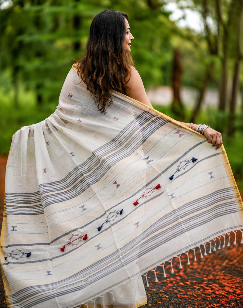 Ivory Grace Handloom Saree