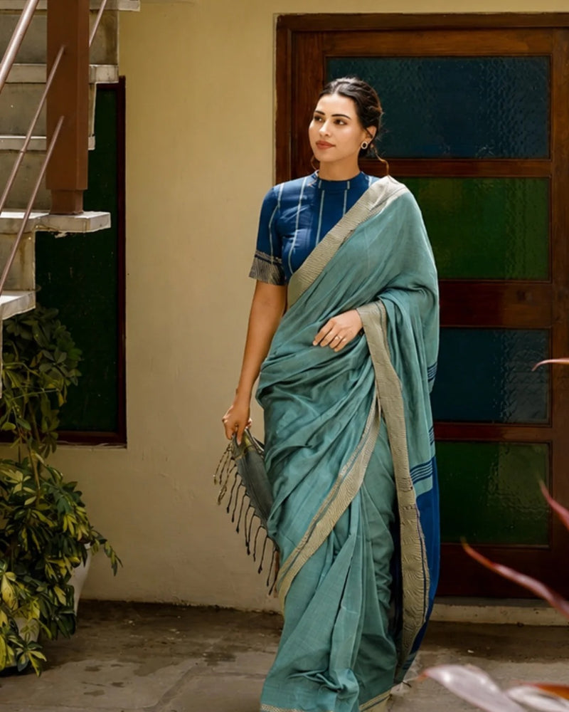 Handloom Cotton Saree with Elegant Contrast Border