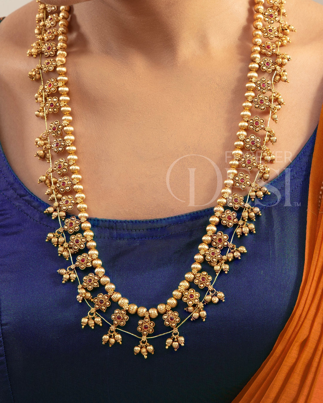 Kudi Kolhapuri Saaj Gold Necklace Set