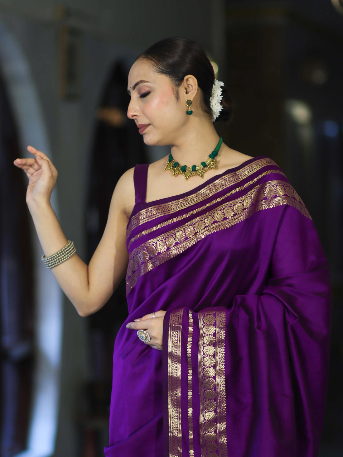 Banarasi Handloom Semi Silk Saree with Intricate Zari Border