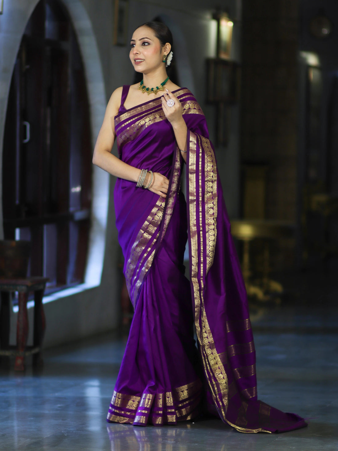 Banarasi Handloom Semi Silk Saree with Intricate Zari Border
