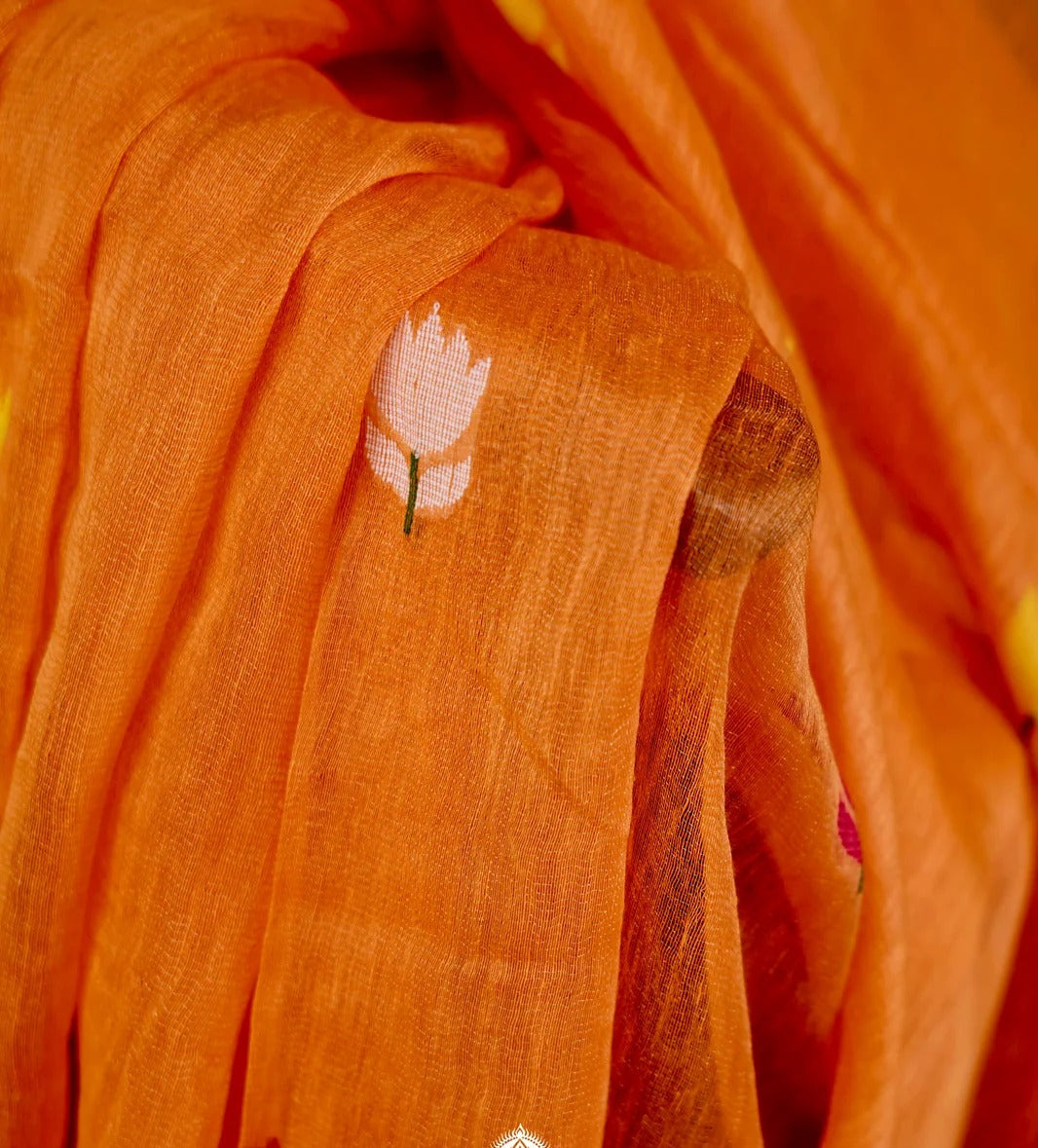 Rajvanshi Silk Linen Jamdani Saree