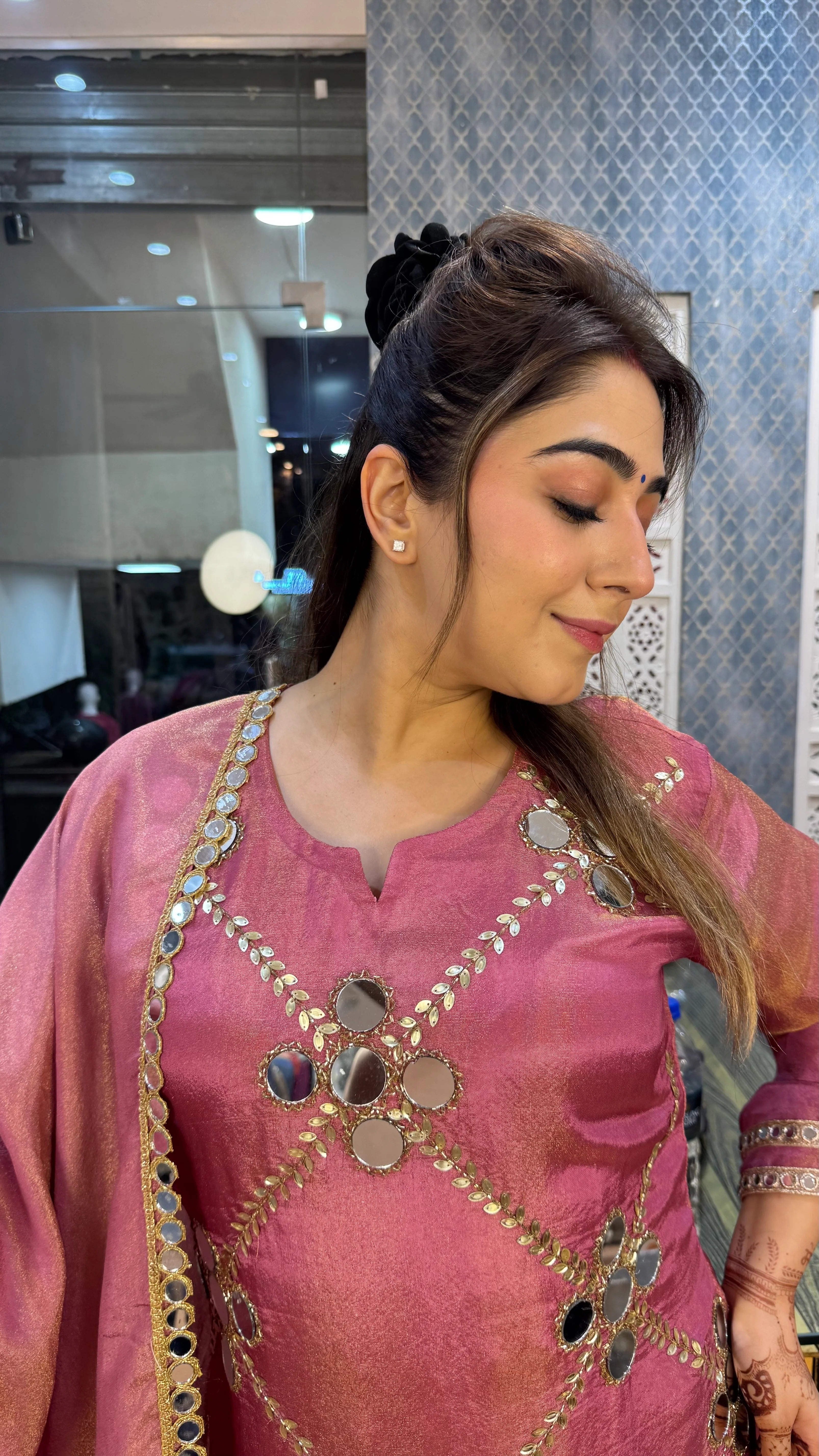 Women’s Elegant Chatkeela Set with Embellishments