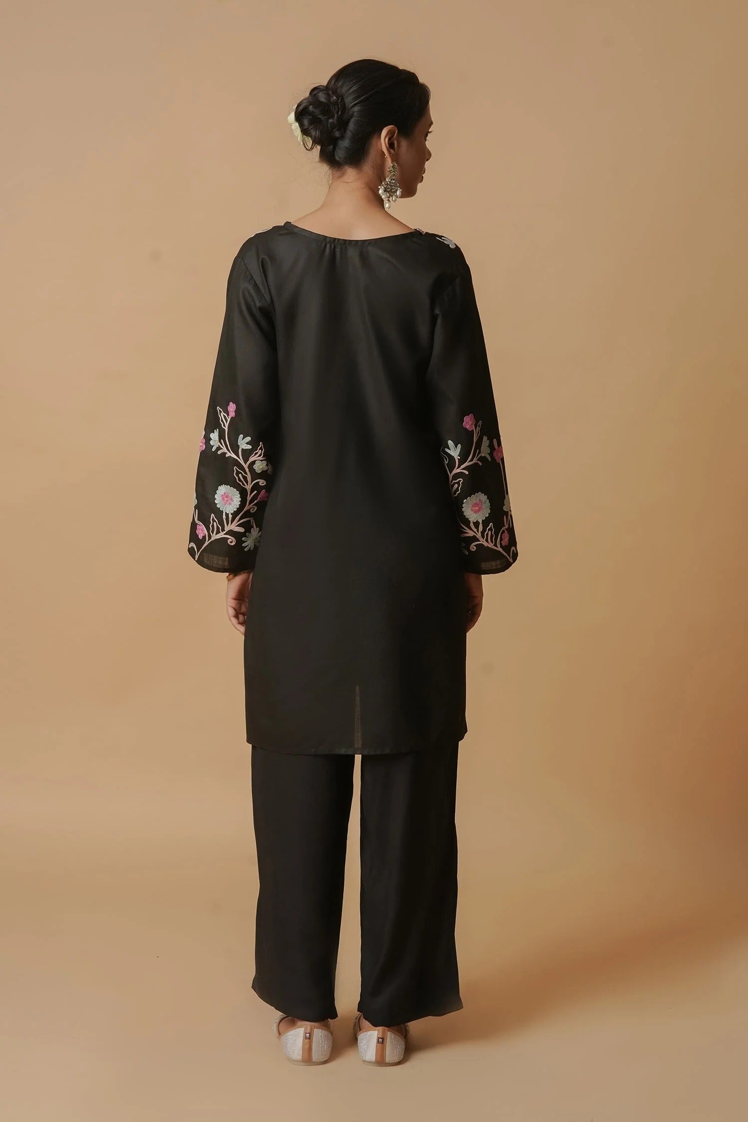Cotton Black Ishita Kashmiri Aari Kurta