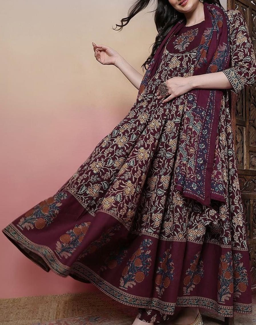 Noor Zareen Anarkali Suit Set