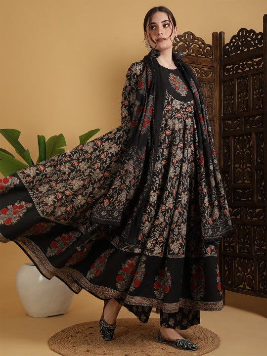 Noor Zareen Anarkali Suit Set