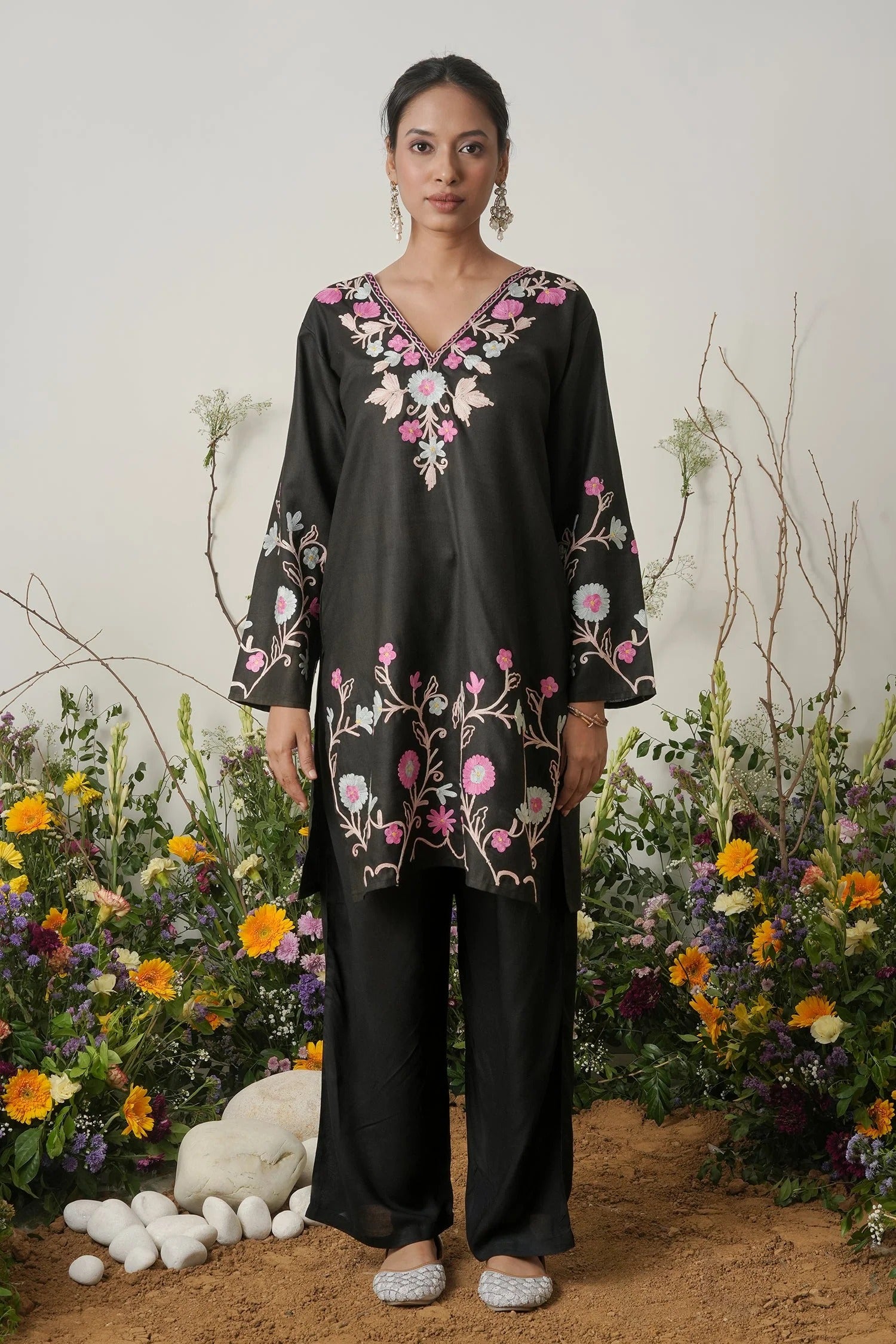 Cotton Black Ishita Kashmiri Aari Kurta