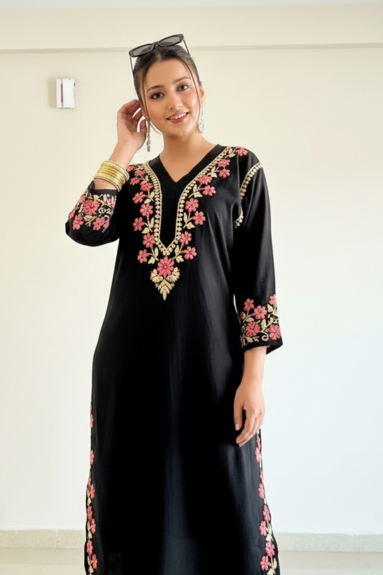 Noir Bloom Multi Thread Chikankari Kurti