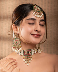 Multi Pearl Heritage Ruhika Choker Set
