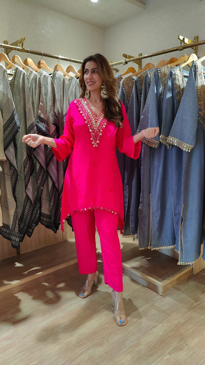 Pink Crepe Mirror C-Cut Kurta Set