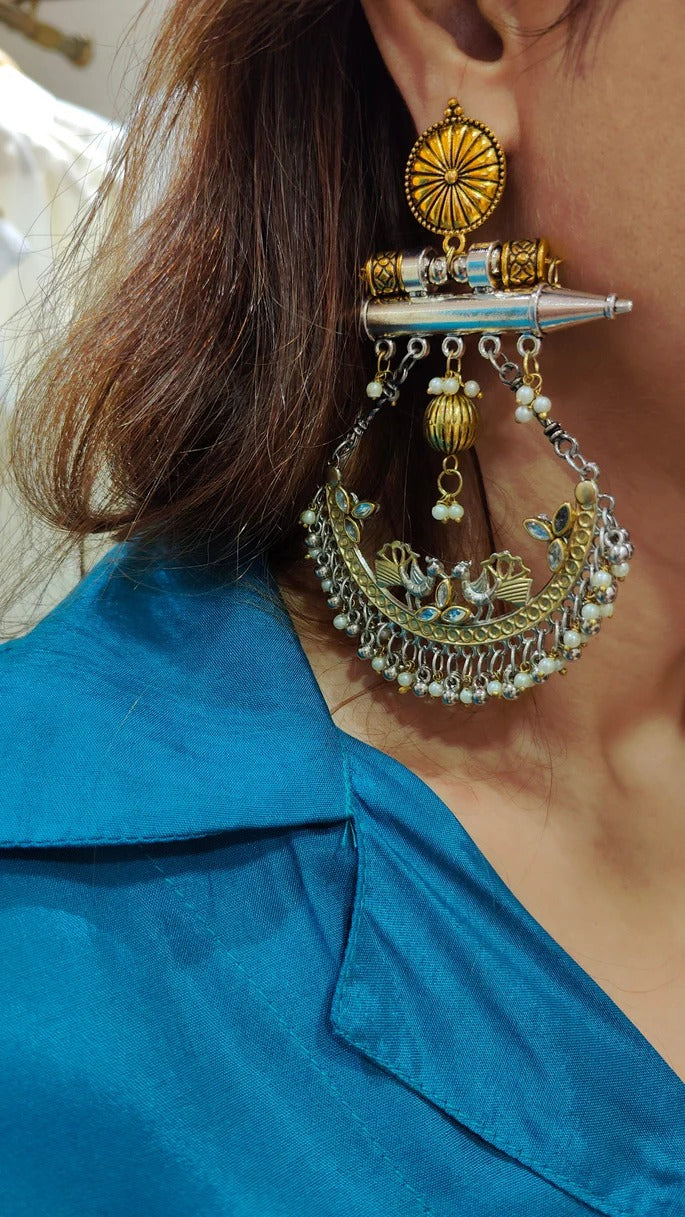 Dual Tone Peacock Pearl Earrings