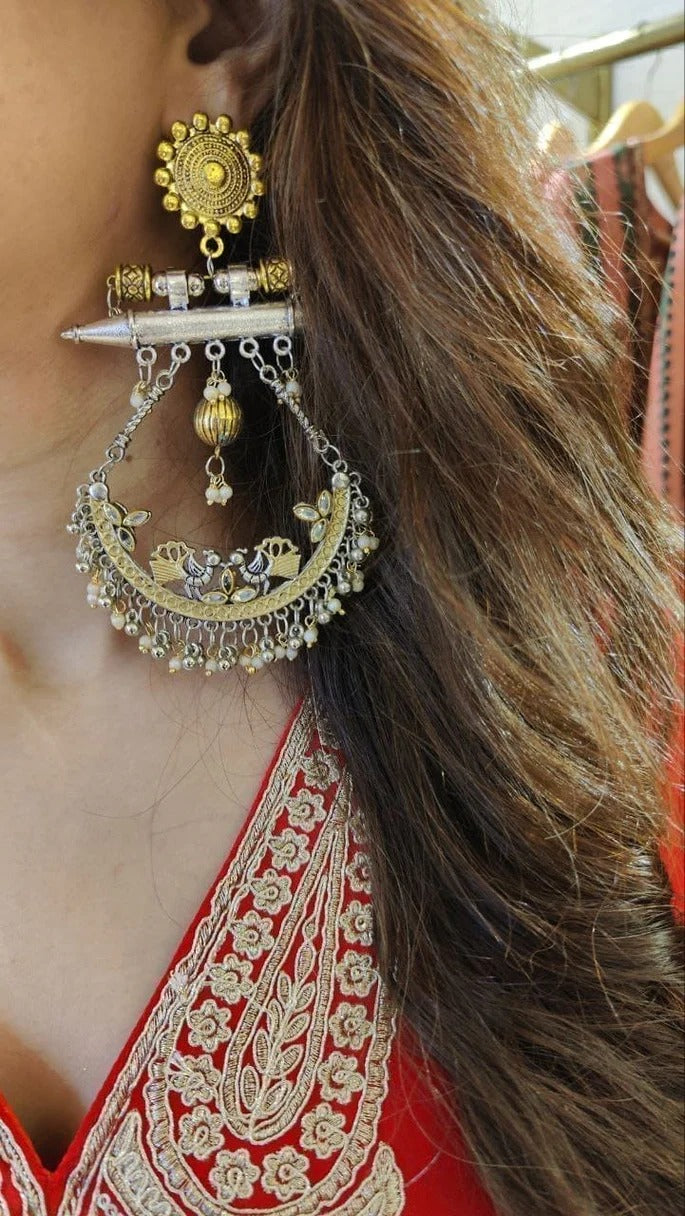 Dual Tone Peacock Pearl Earrings