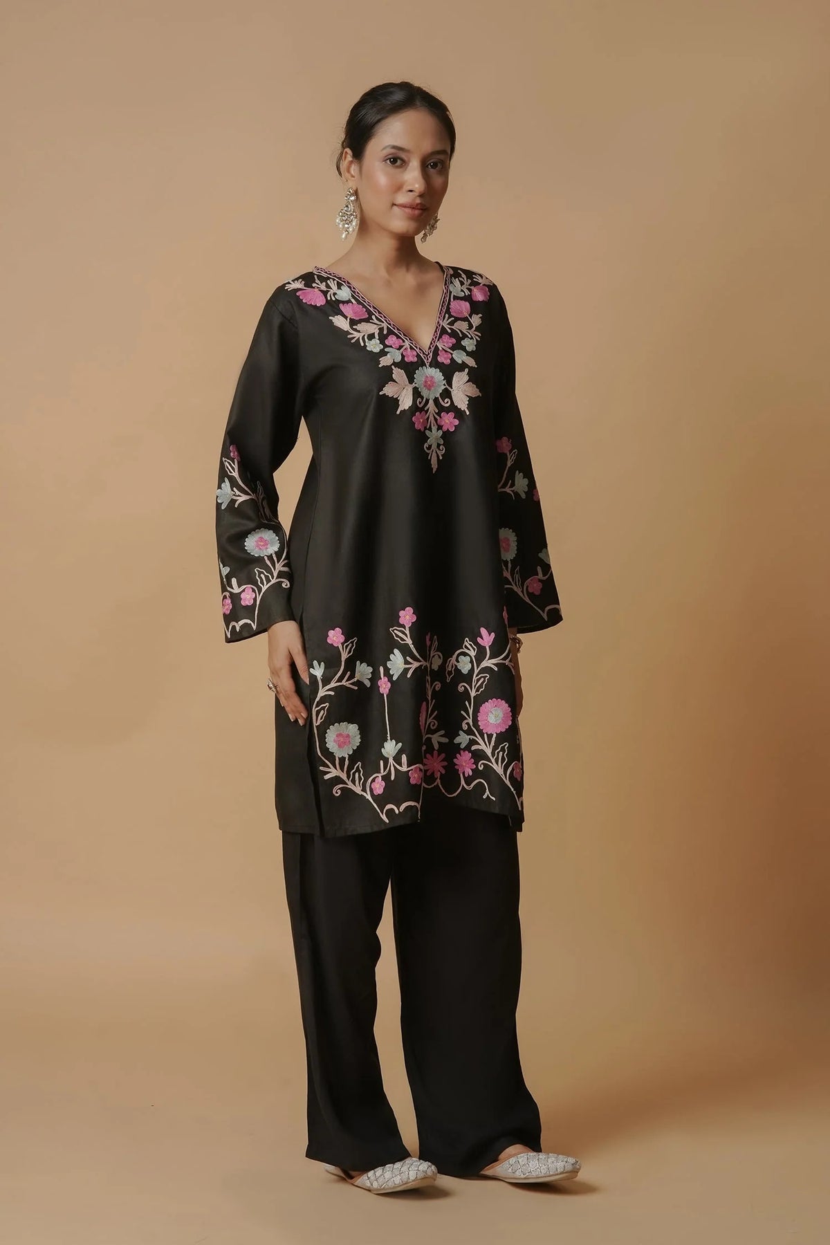 Cotton Black Ishita Kashmiri Aari Kurta