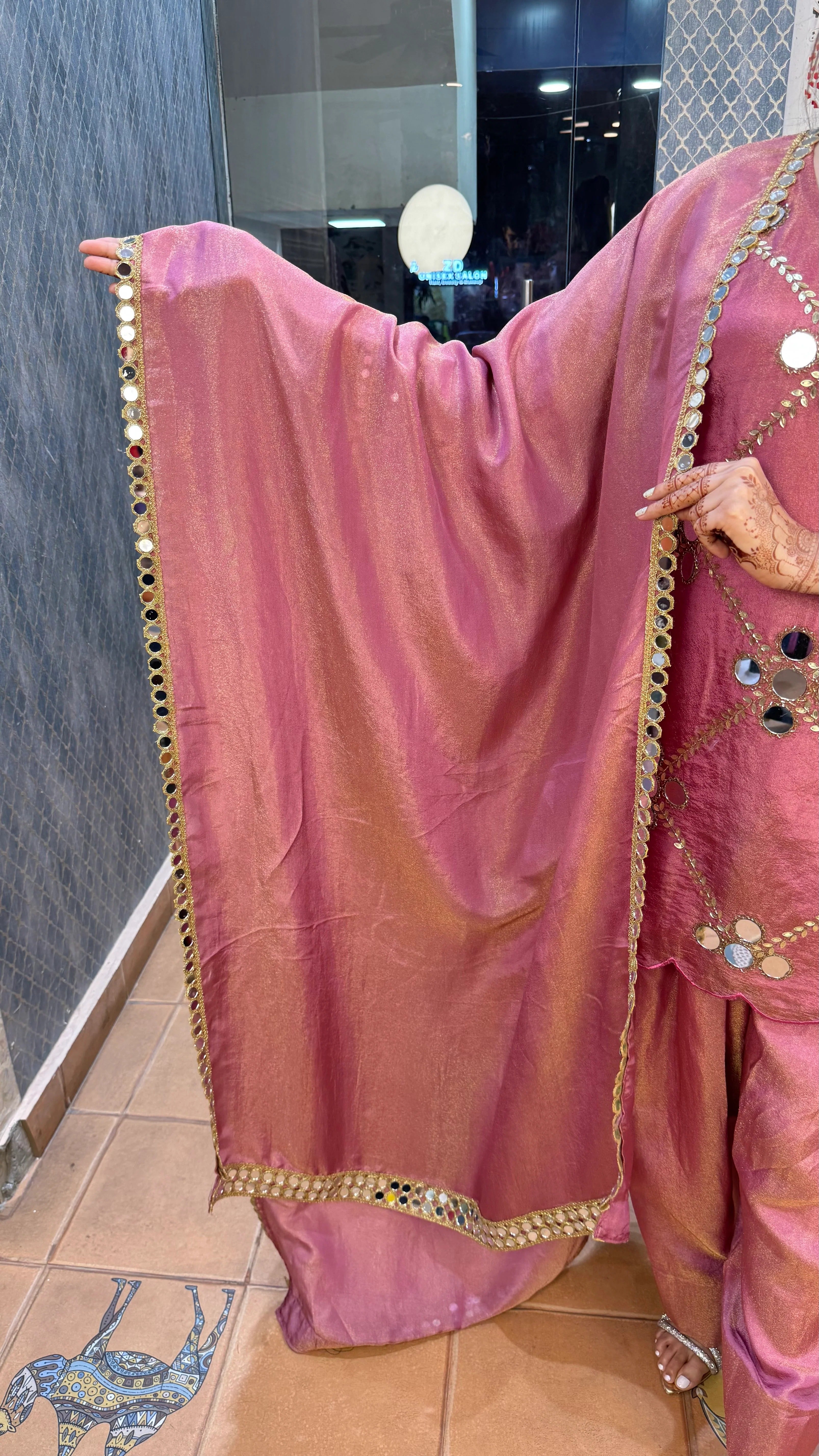 Women’s Elegant Chatkeela Set with Embellishments