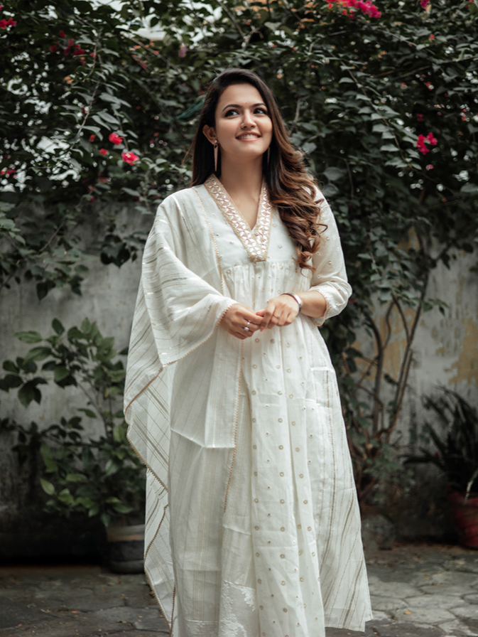 Ivory Silvat Gota Kurta Set