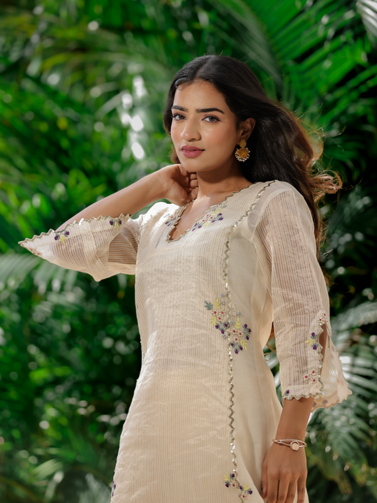 Ivory Zari Sitaara Short Dhoti Set