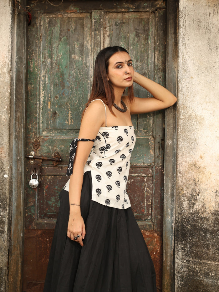 Black and white ethnic wear