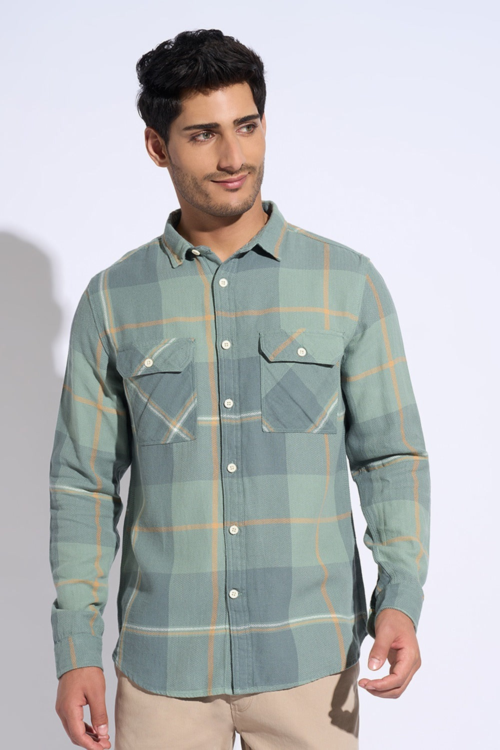 Detachable hood shirt