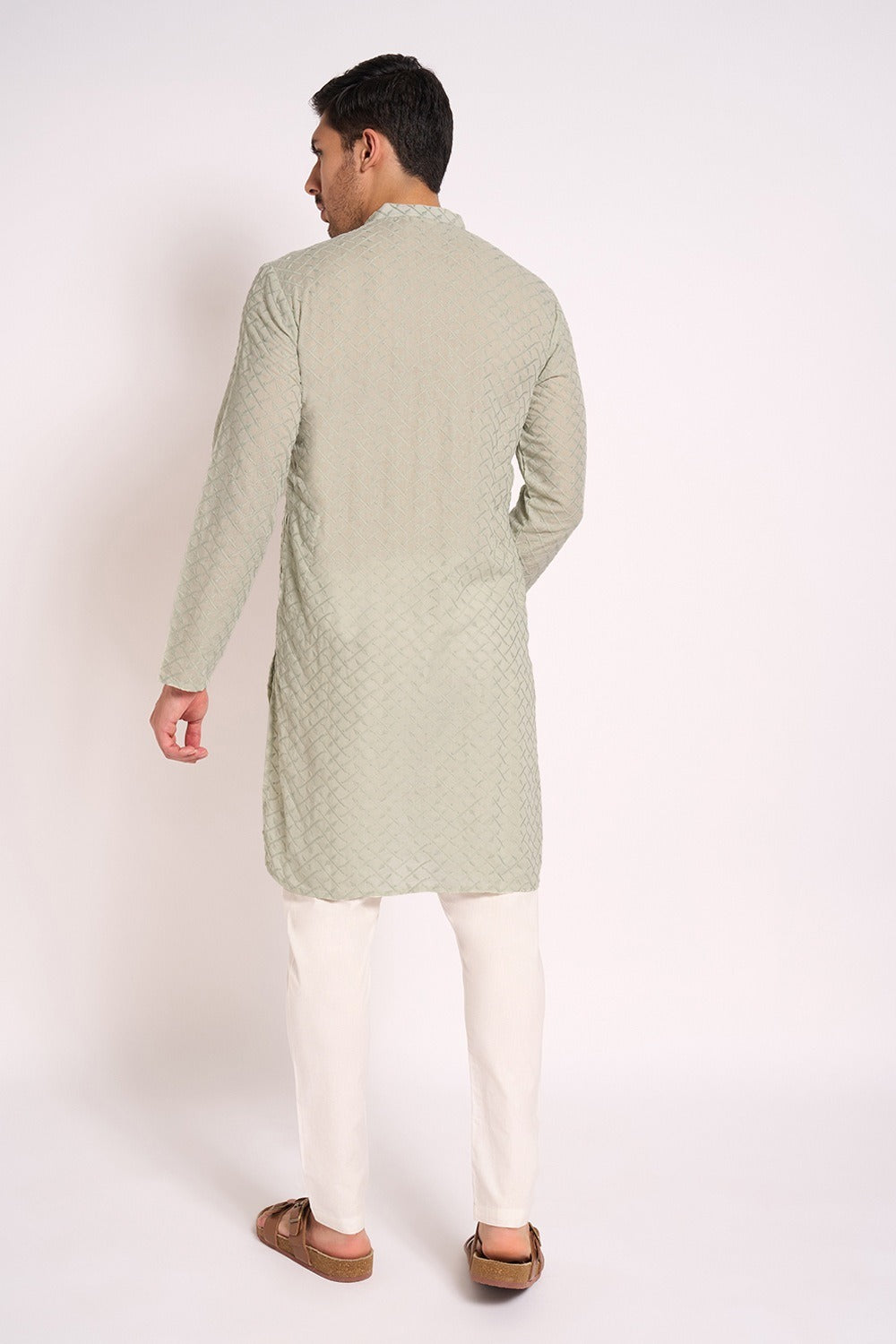 Full sleeve kurta with embroidery