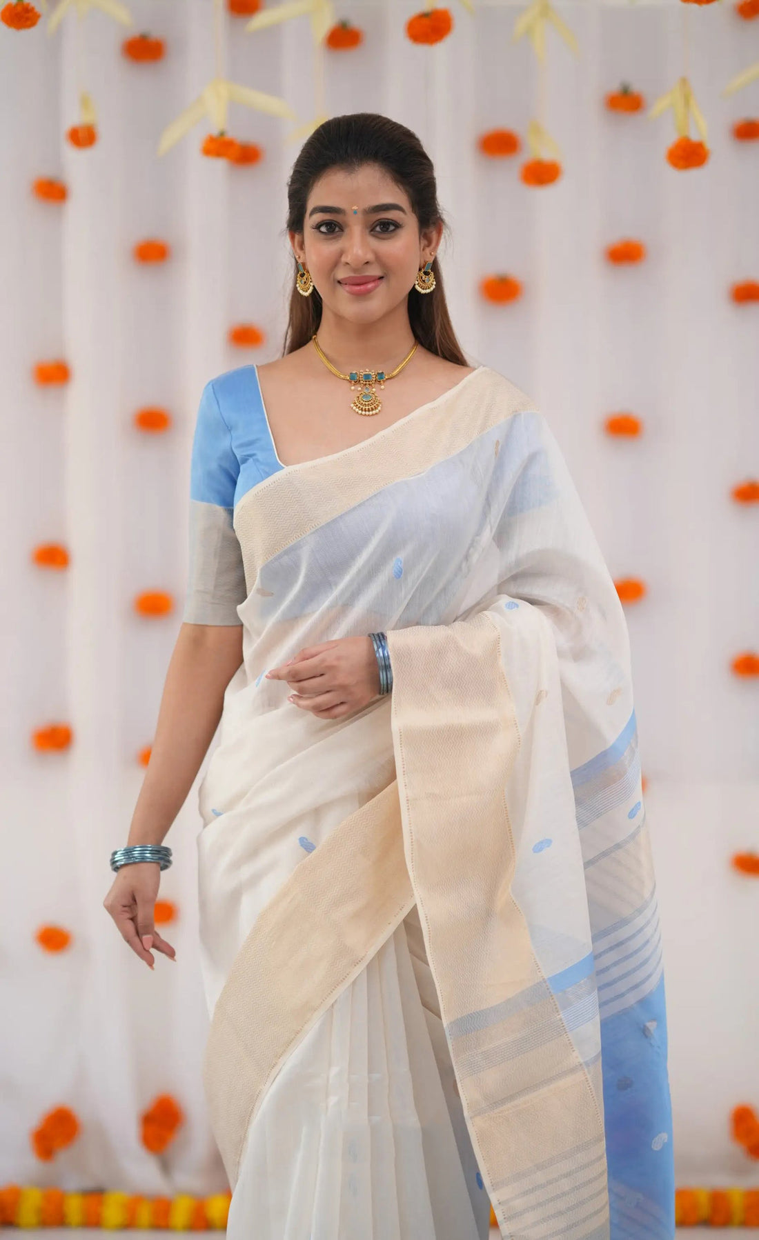 Traditional saree with modern touch