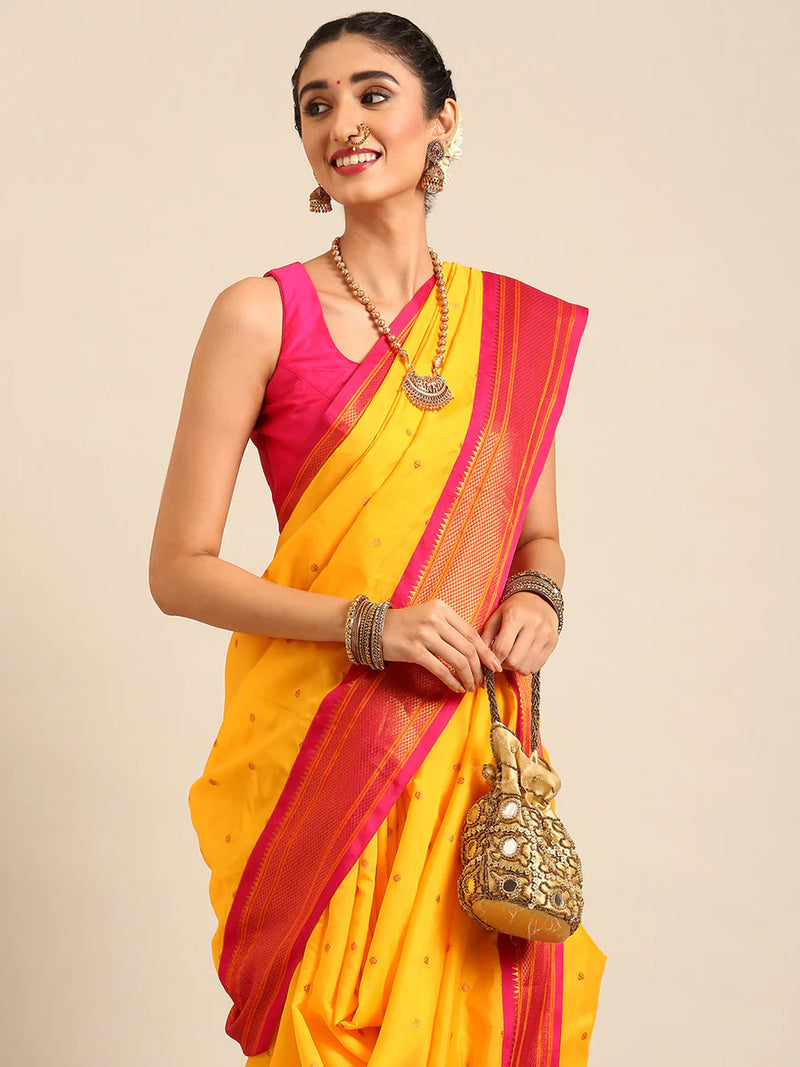 Women’s Nauvari Paithani saree