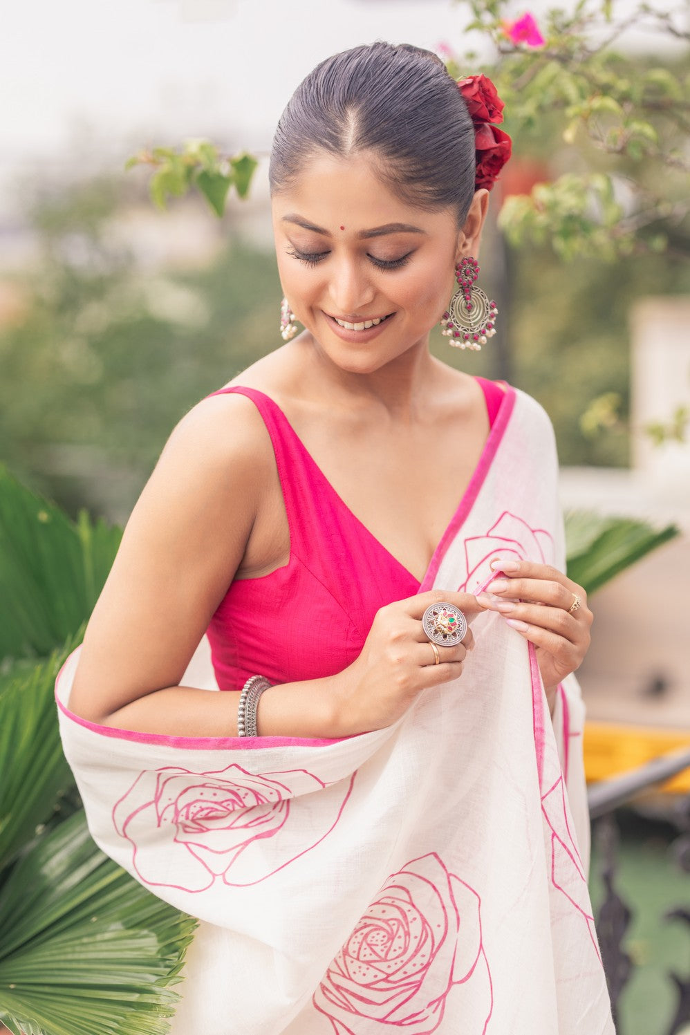 pink rose print saree