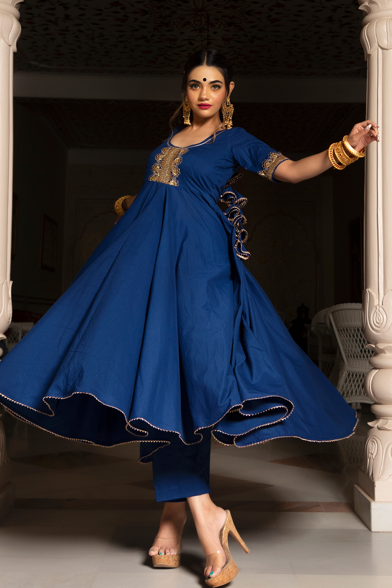 Traditional Indian outfit with dupatta