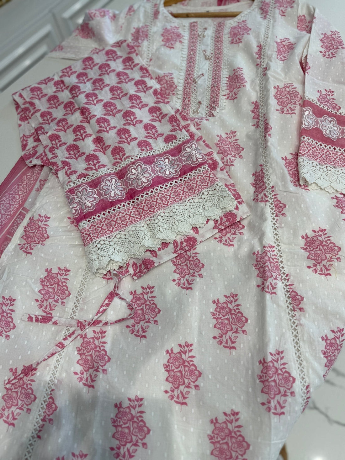 White and pink cotton kurta set