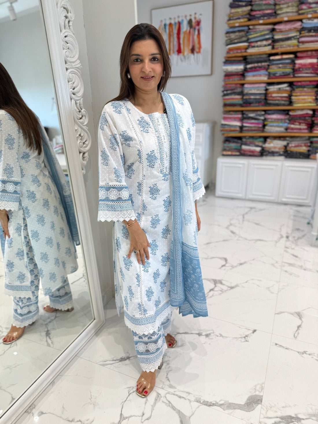 Cotton suit for summer