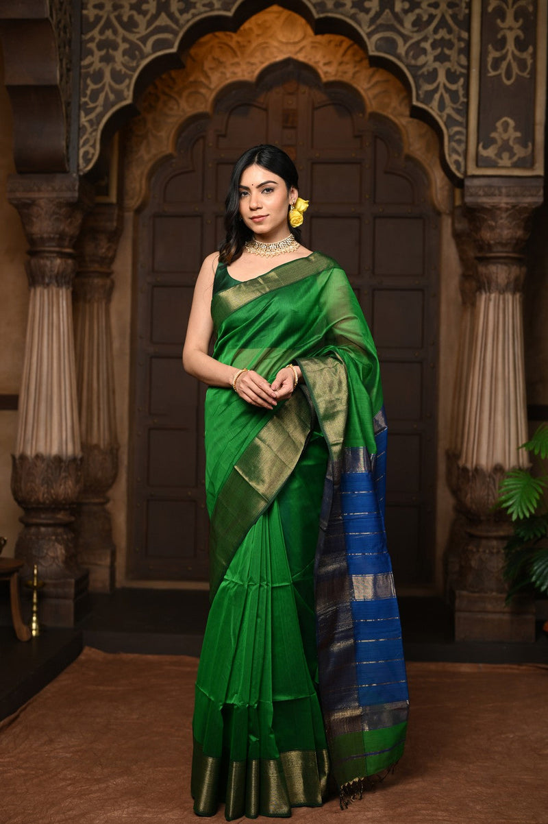 Green Handloom Cotton Silk Saree With Golden Border