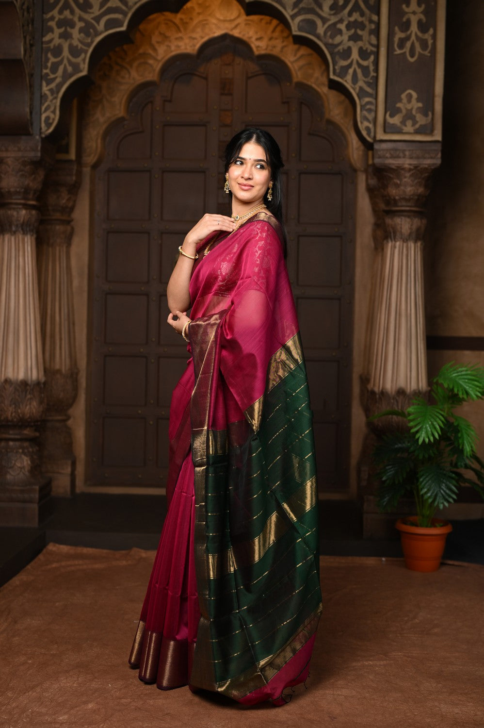 Rose Pink Handloom Cotton Silk Saree With Golden Border