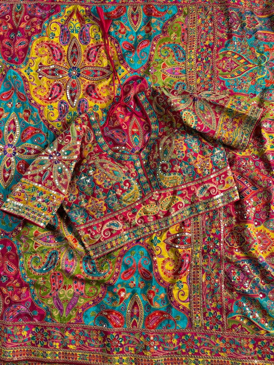 Monalisa Paisley Pure Viscose Saree With Ready-Made Blouse