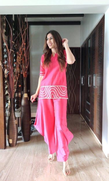 Punjabi pant kurta set for festivals