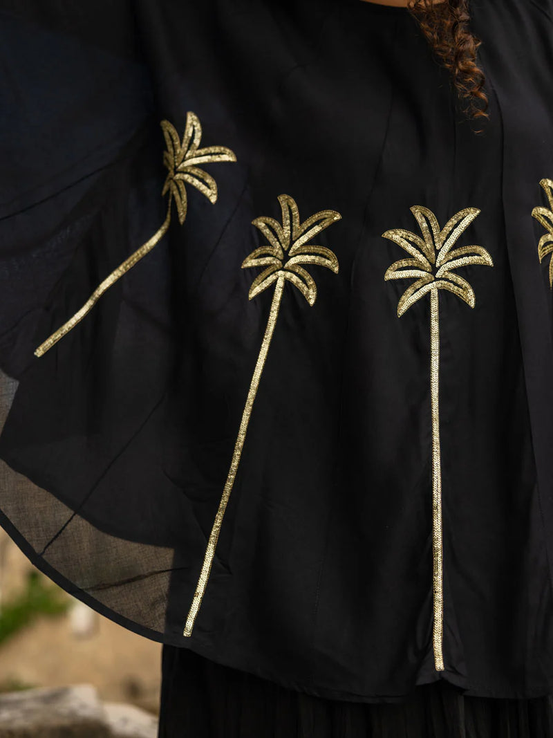 crinkled tiered skirt outfit