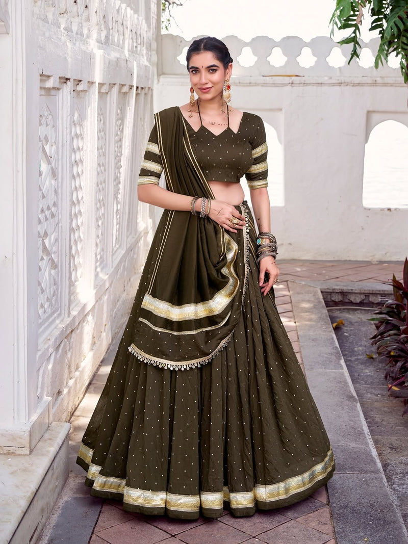 Rangrekha Riwaaz Navratri Lehenga
