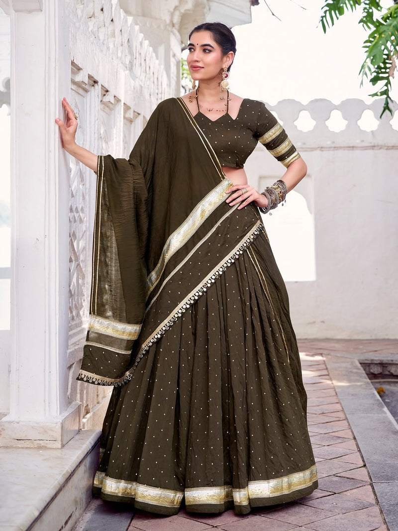 Rangrekha Riwaaz Navratri Lehenga