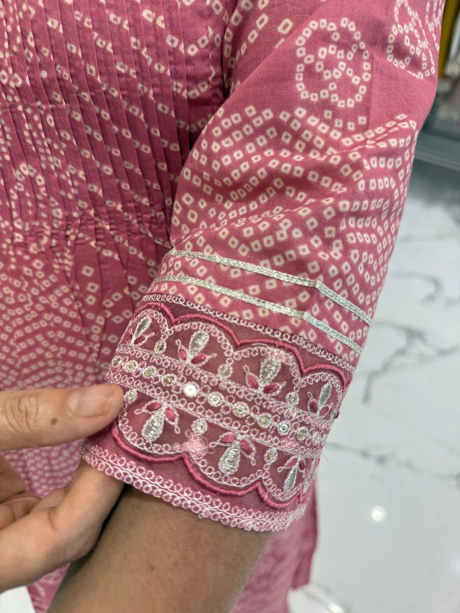 Stylish Rang Bandhej Set