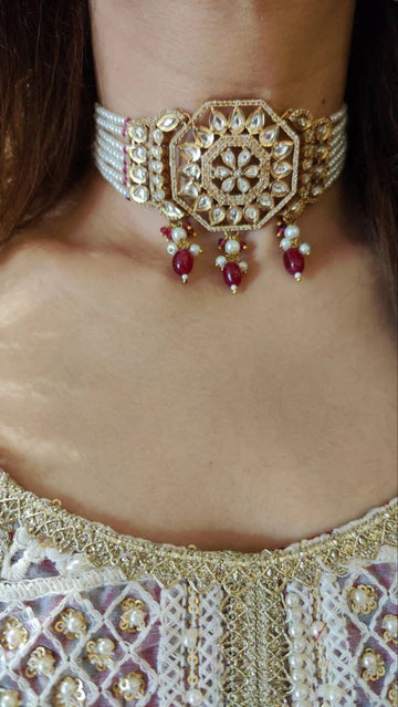 Red Drop Kundan Choker Set