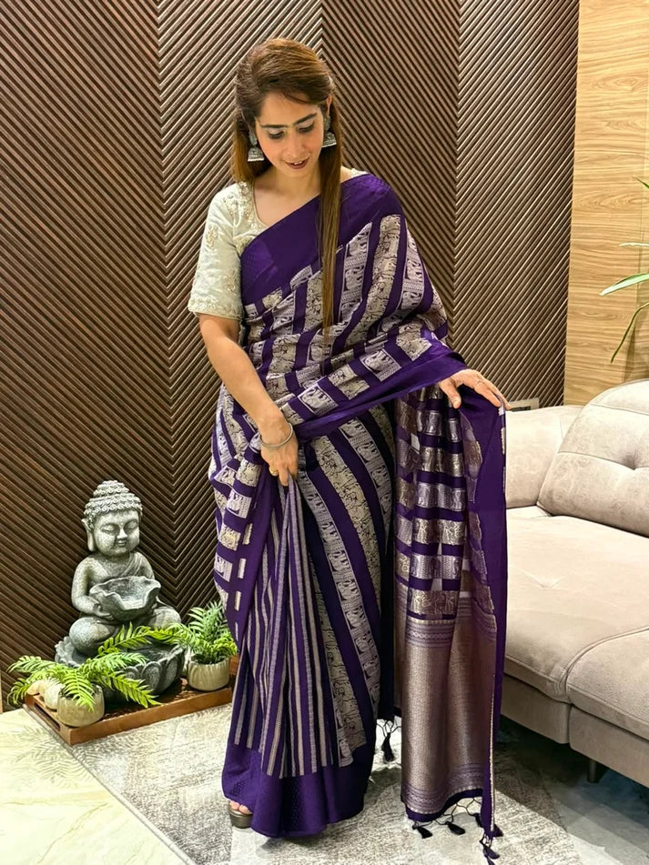 Aaradhya Flowing Elegance Saree