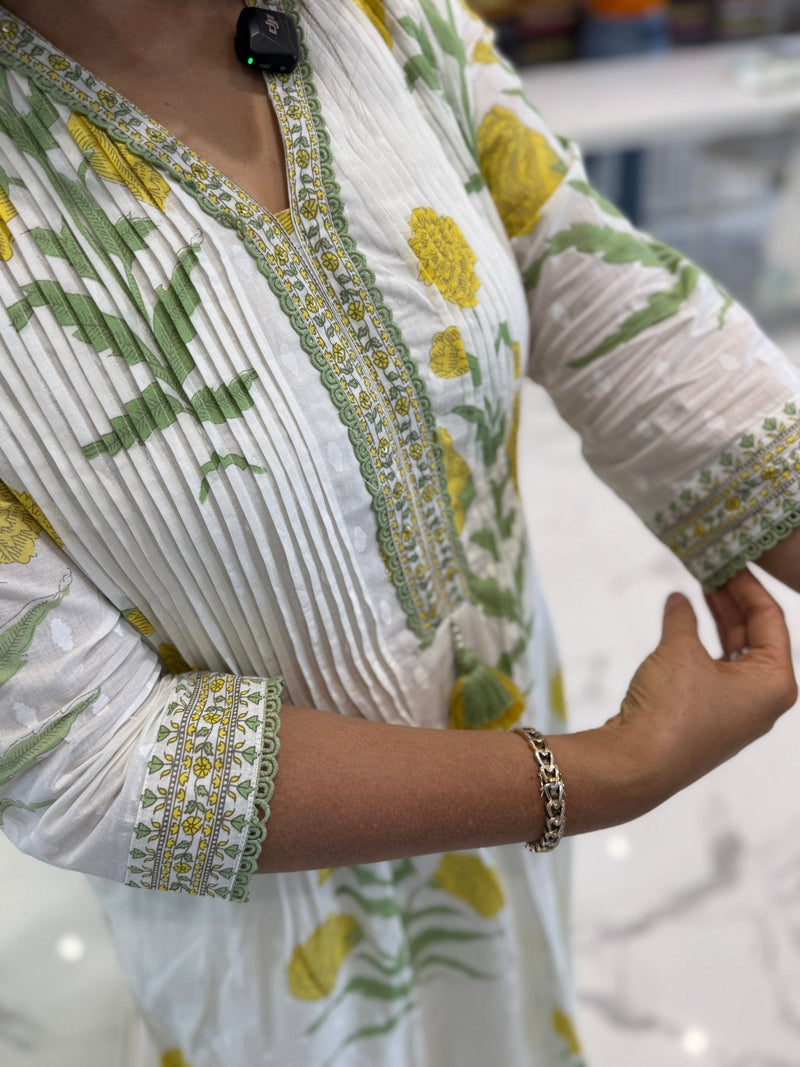 Three-piece floral cotton outfit