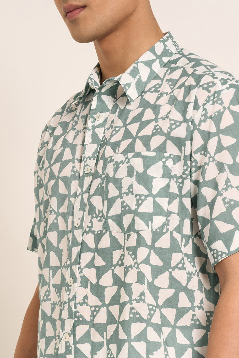 Teal short sleeve shirt