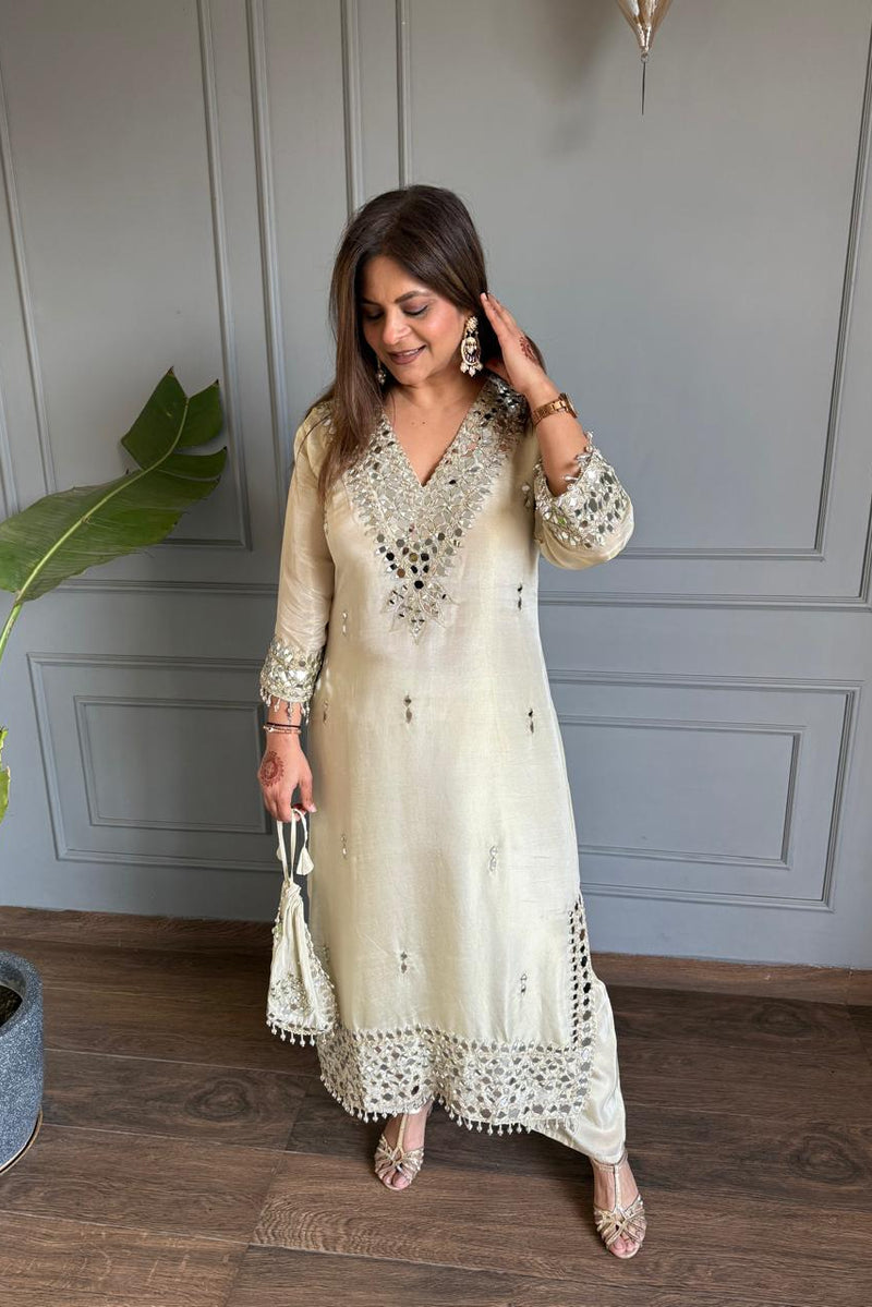 Noor-E-Aina Mirror Work Tissue kaftan
