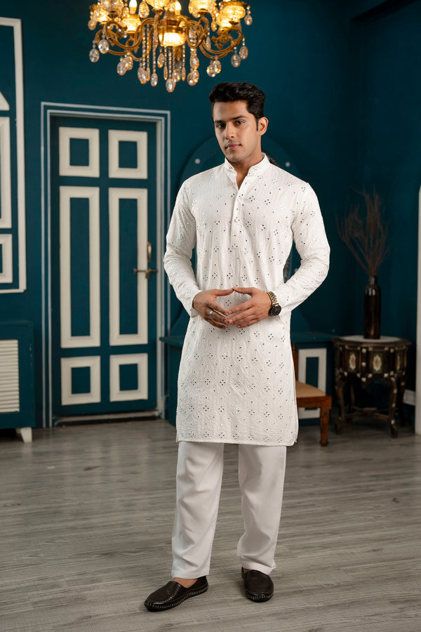 Chikankari kurta with mirror detailing