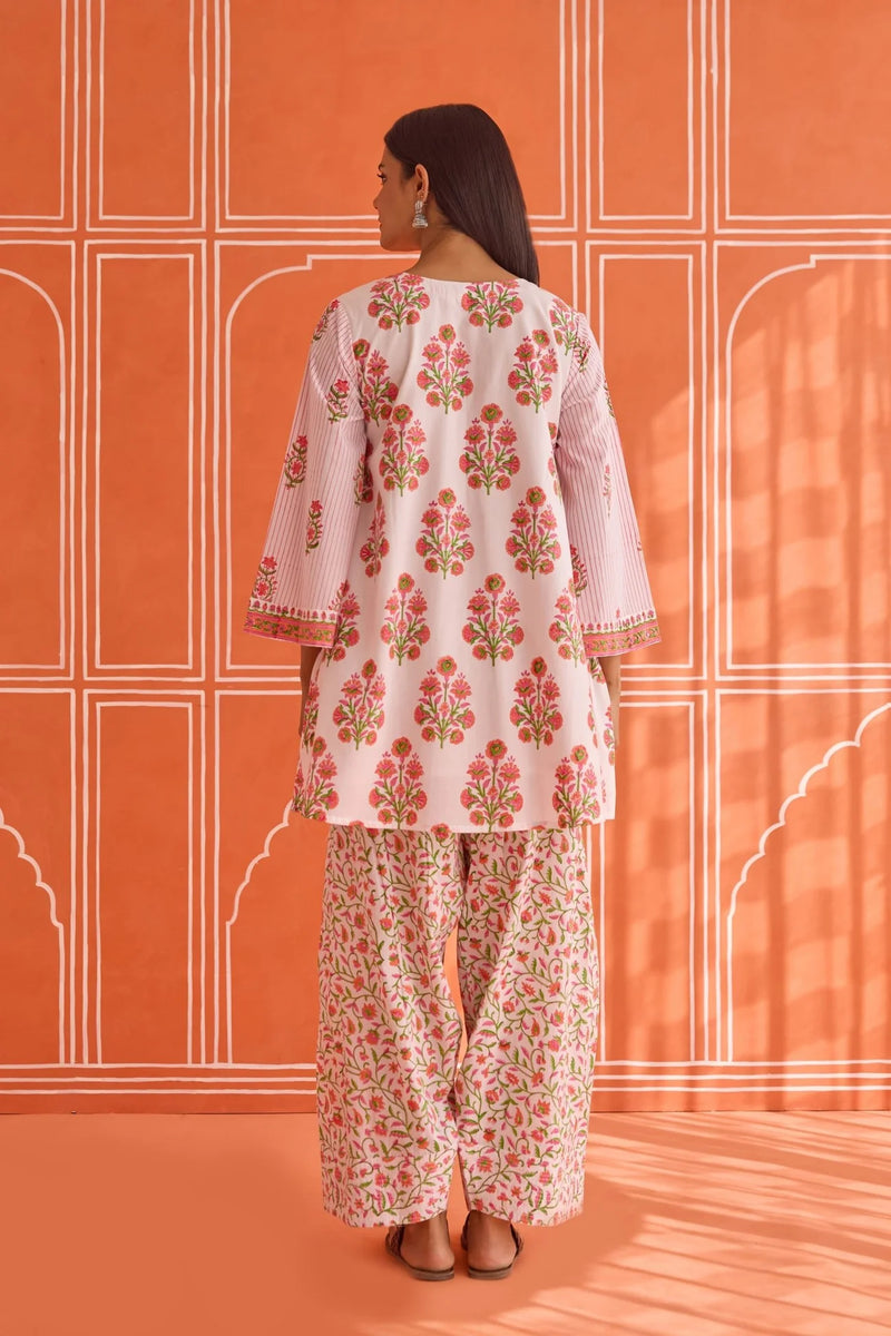 WHITE-PINK FLORAL HAND BOCK PRINTED KURTA & FARSI SALWAR CO-ORD SET