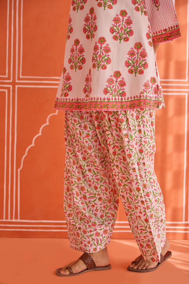 WHITE-PINK FLORAL HAND BOCK PRINTED KURTA & FARSI SALWAR CO-ORD SET