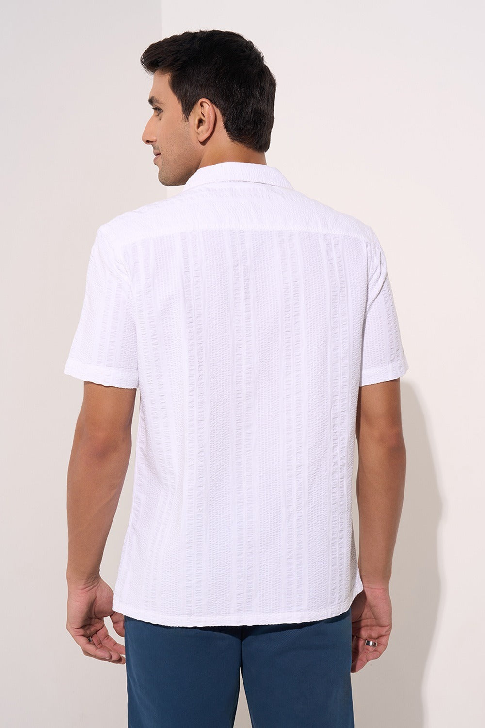 Lightweight cotton top for men