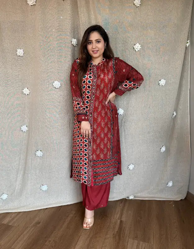 Aarvvi Ajrakh Aura natural crepe silk set